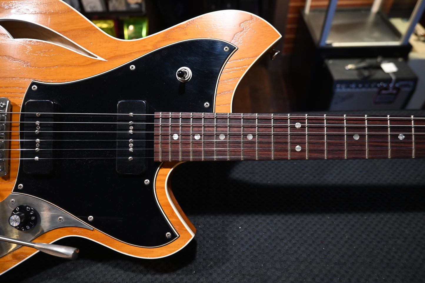 Novo Nucleus Miris J - Amber Guitar #4732 - Danville Music