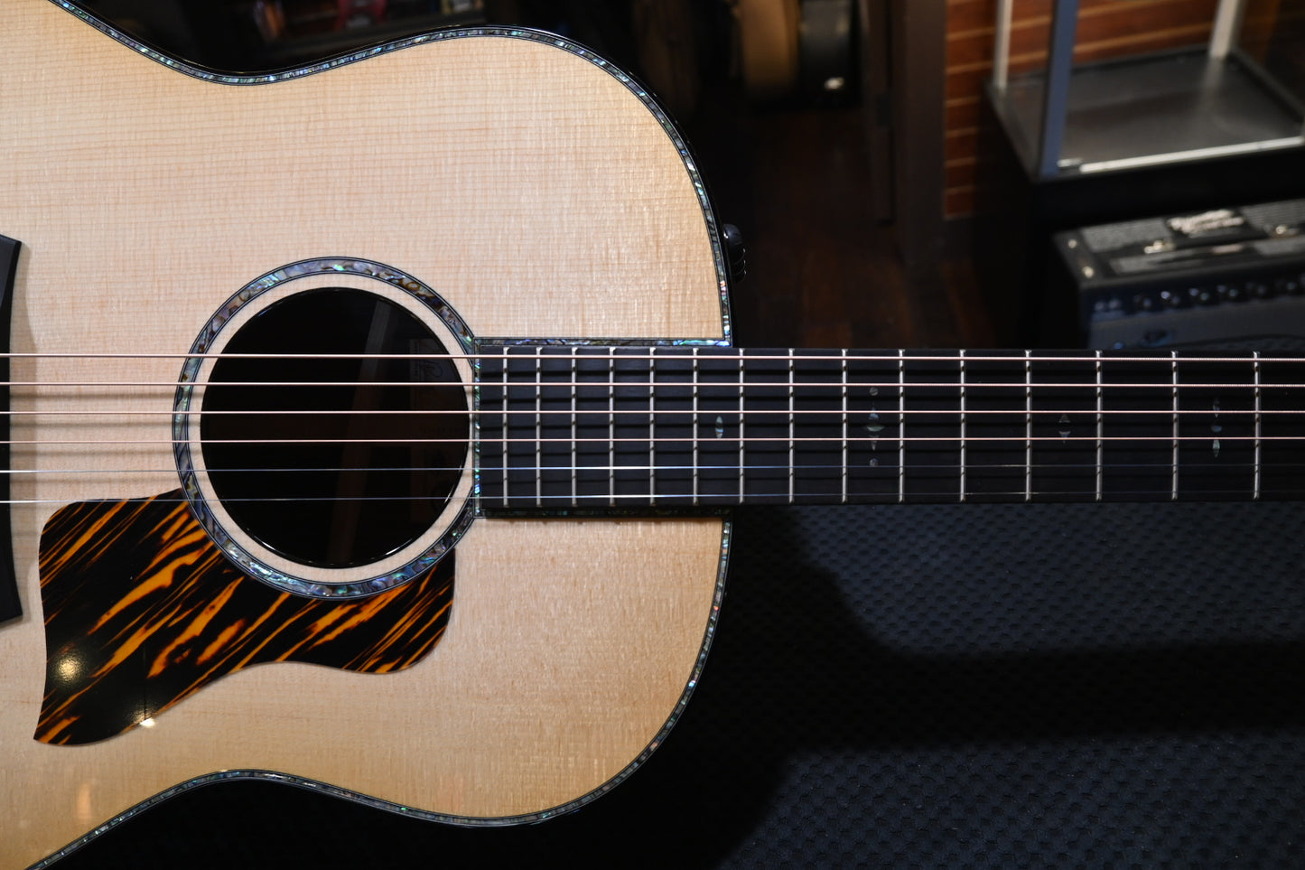 Taylor Custom GP Grand Pacific Catch #4 Lutz Spruce/Rosewood Catch #4124 - Danville Music