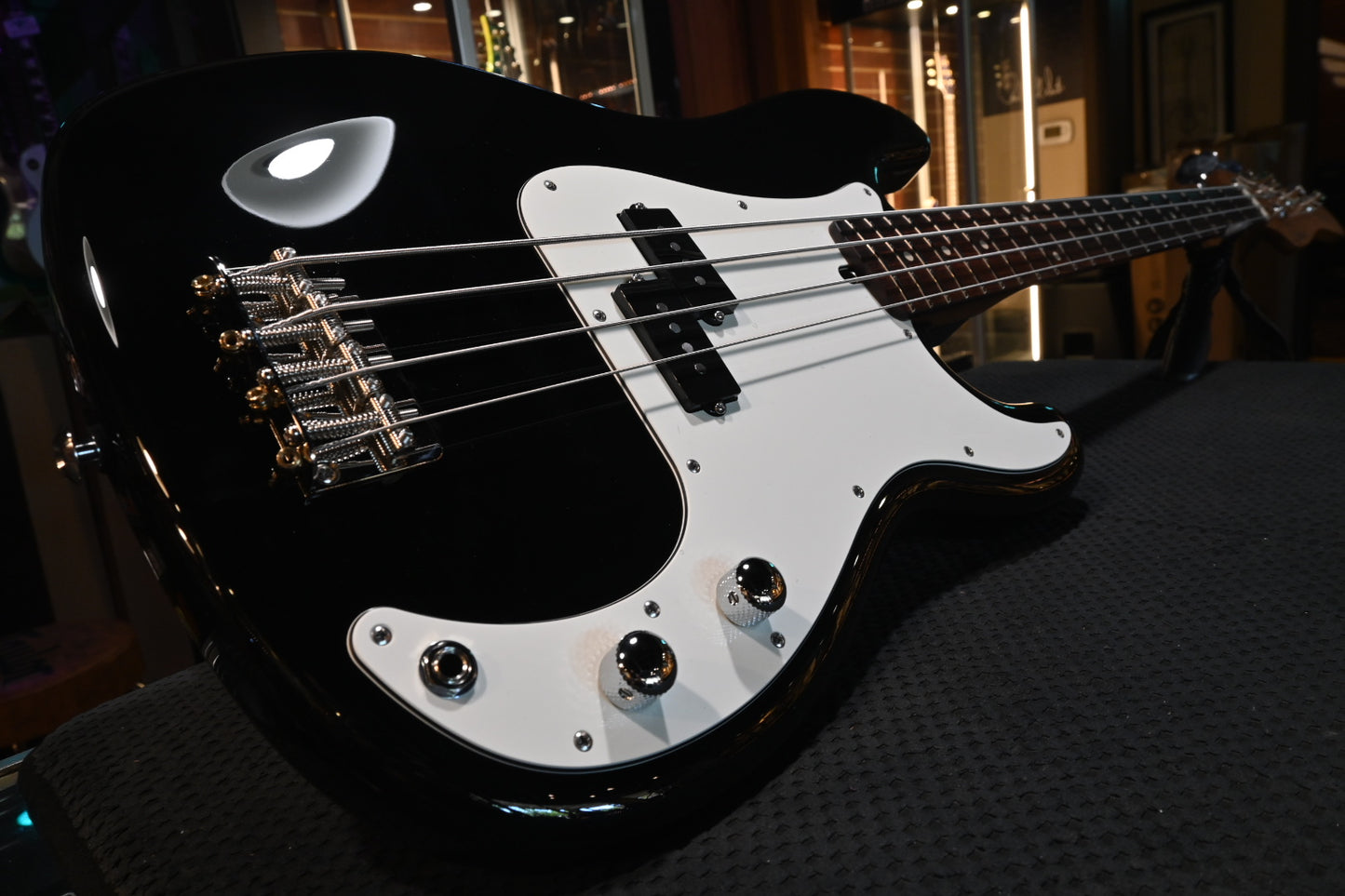 Suhr Classic P - Black Bass #6886 - Danville Music