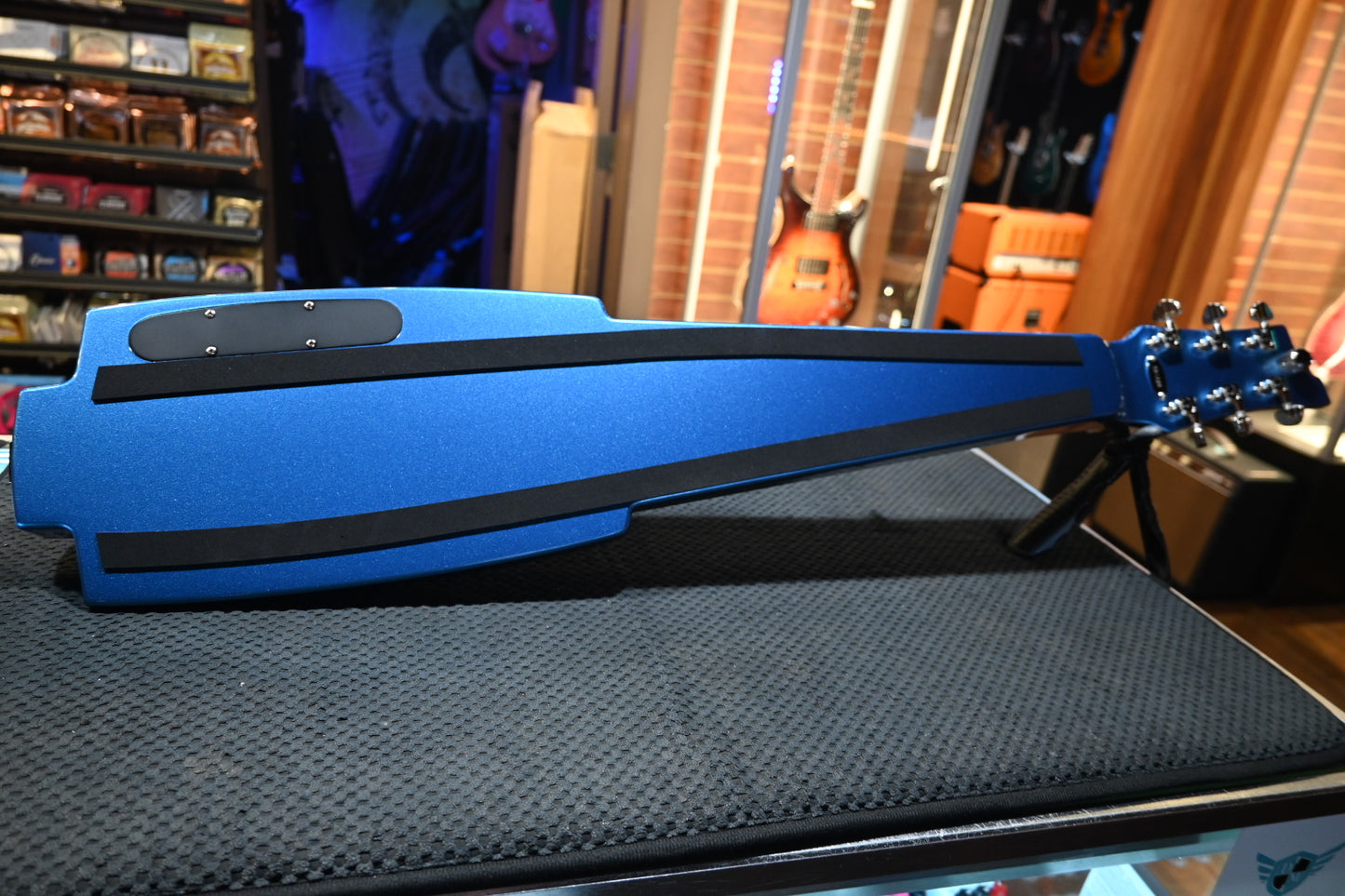 Duesenberg Fairytale California Limited Edition Lapsteel - Blue & White (only 24 made!) #4368 - Danville Music