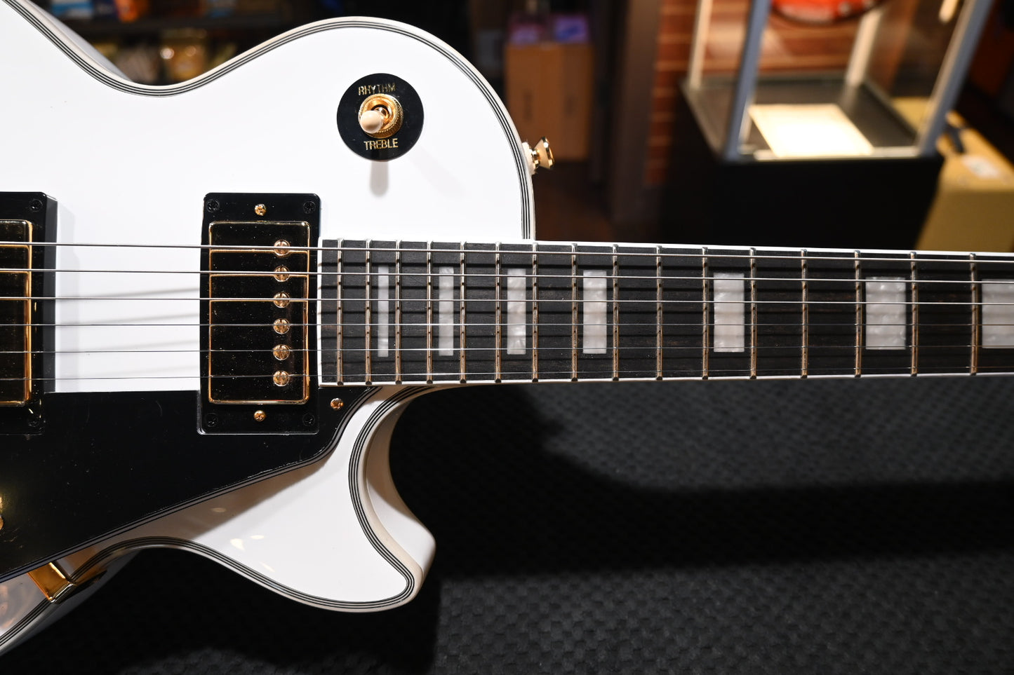 Epiphone Les Paul Custom - Alpine White Guitar #0206 - Danville Music