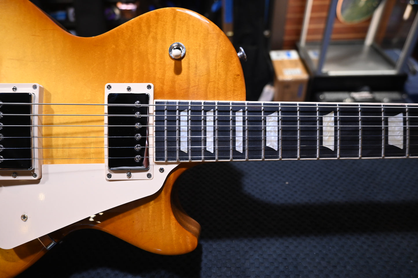 Gibson Les Paul Studio Session - Honey Burst Guitar #0259 - Danville Music