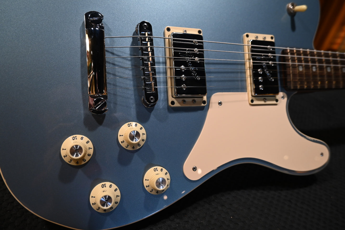 Fender Parallel Universe Troublemaker Telecaster Deluxe 2018 - Ice Blue Metallic Guitar #4810 - Danville Music