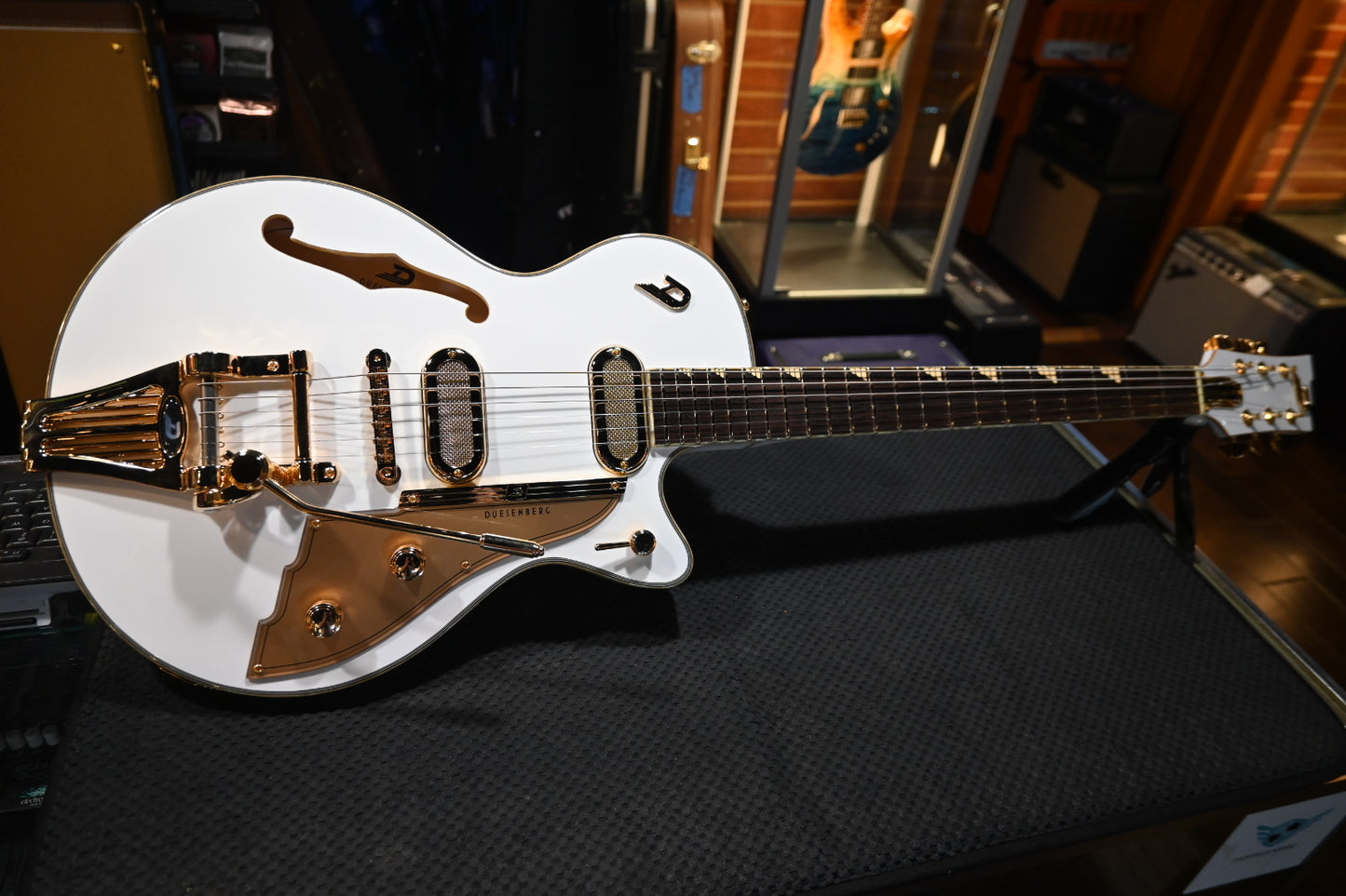 Duesenberg Starplayer TV Phonic - Venetian White Guitar #0101