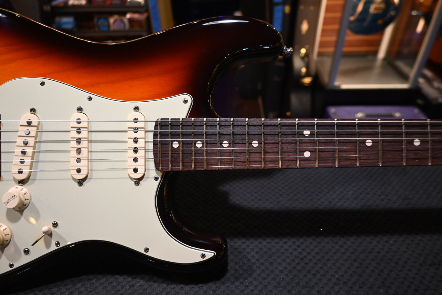 Fender Custom Shop Custom DLX Stratocaster 2009 - Chocolate 3-Tone Sunburst Guitar #3314