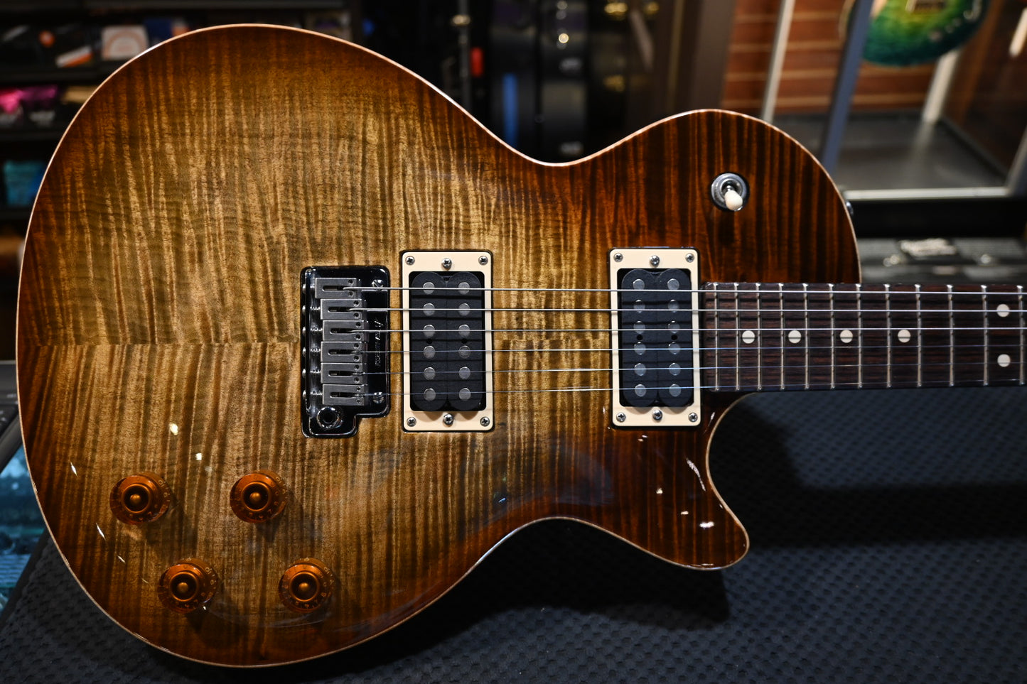 Tom Anderson Bulldog 2012 - Light Tiger Eye Burst Guitar #912P - Danville Music