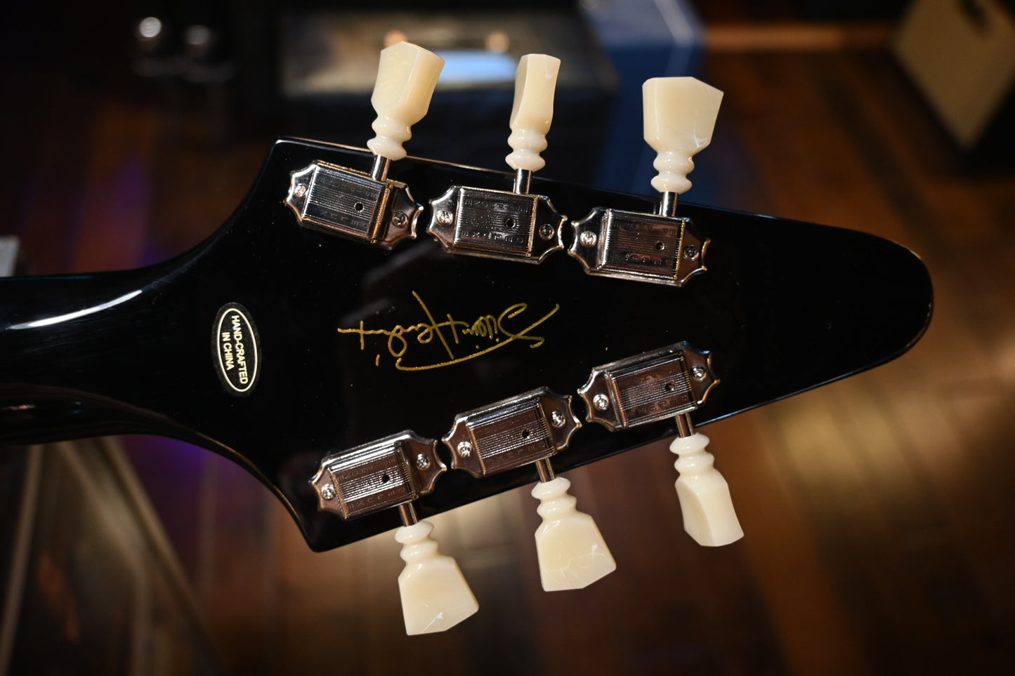 Epiphone Jimi Hendrix “Love Drops” Flying V