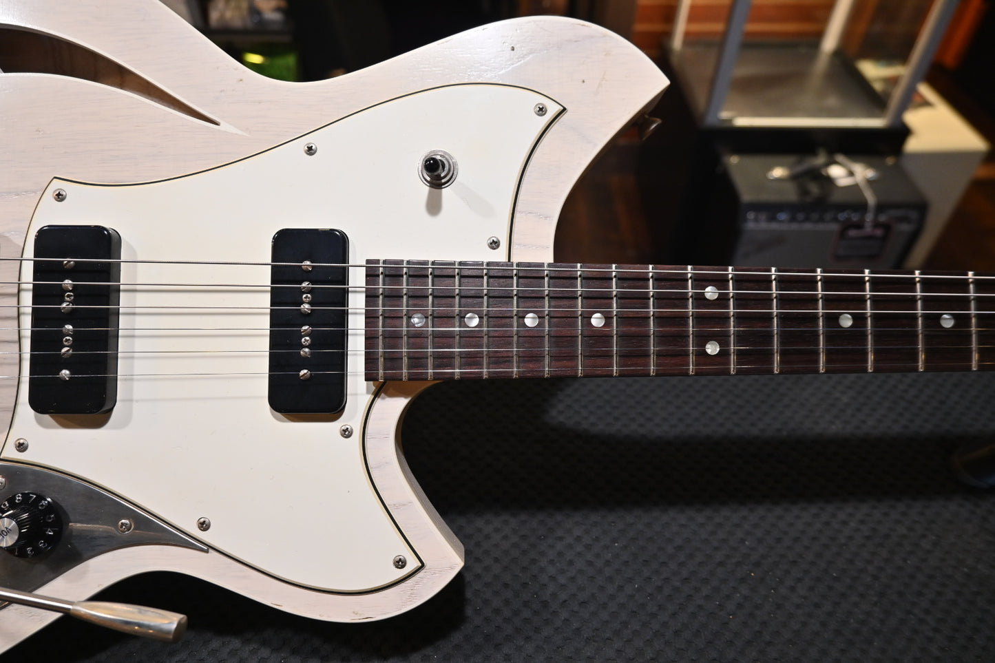 Novo Nucleus Miris J - Mary Kaye White Guitar #4674