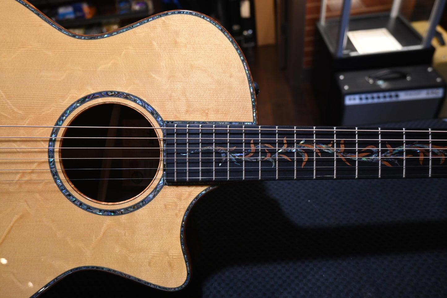 Taylor Custom GA Grand Auditorium Catch #27 Bearclaw Spruce/Bocote Guitar #4124 - Danville Music