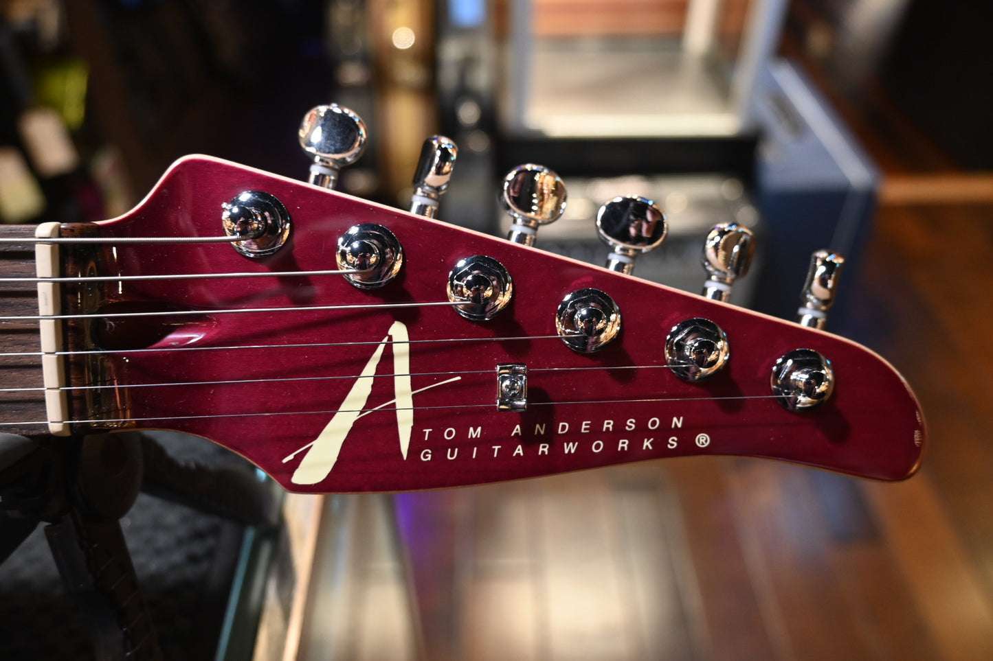 Tom Anderson Classic 2023 - Translucent Plum Guitar #823A - Danville Music