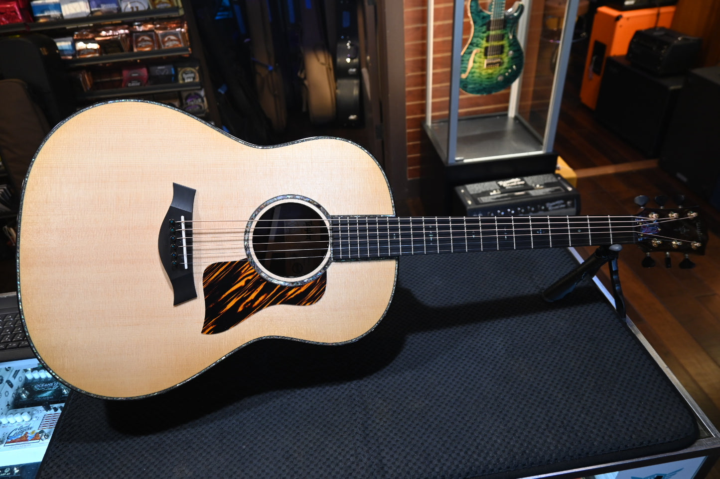 Taylor Custom GP Grand Pacific Catch #4 Lutz Spruce/Rosewood Catch #4124 - Danville Music