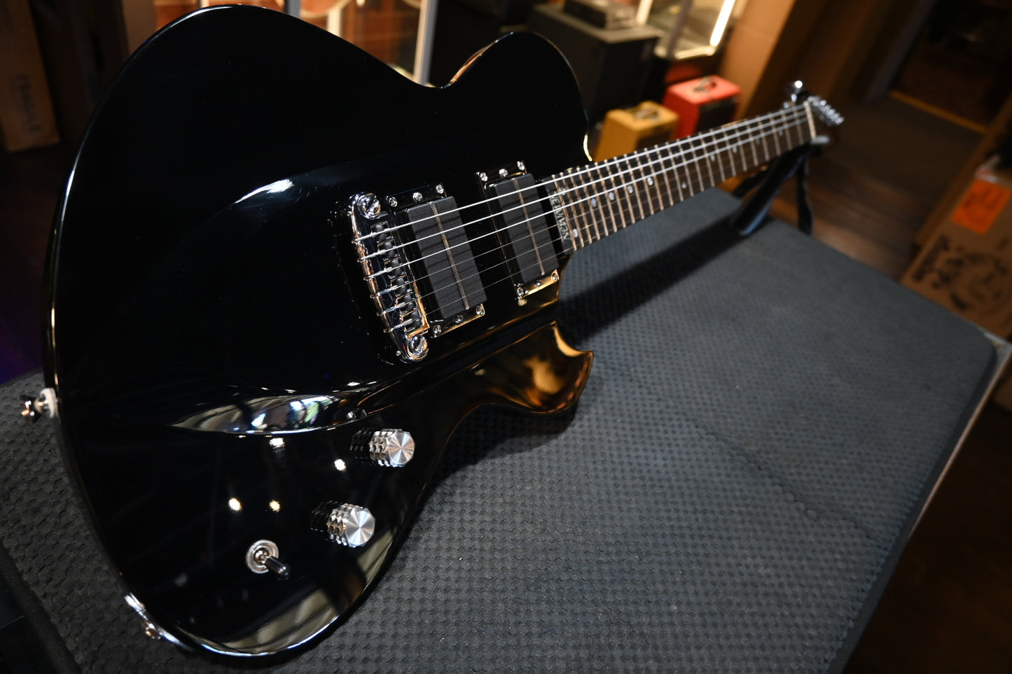 Newman 3D - Black Guitar #9003 - Danville Music
