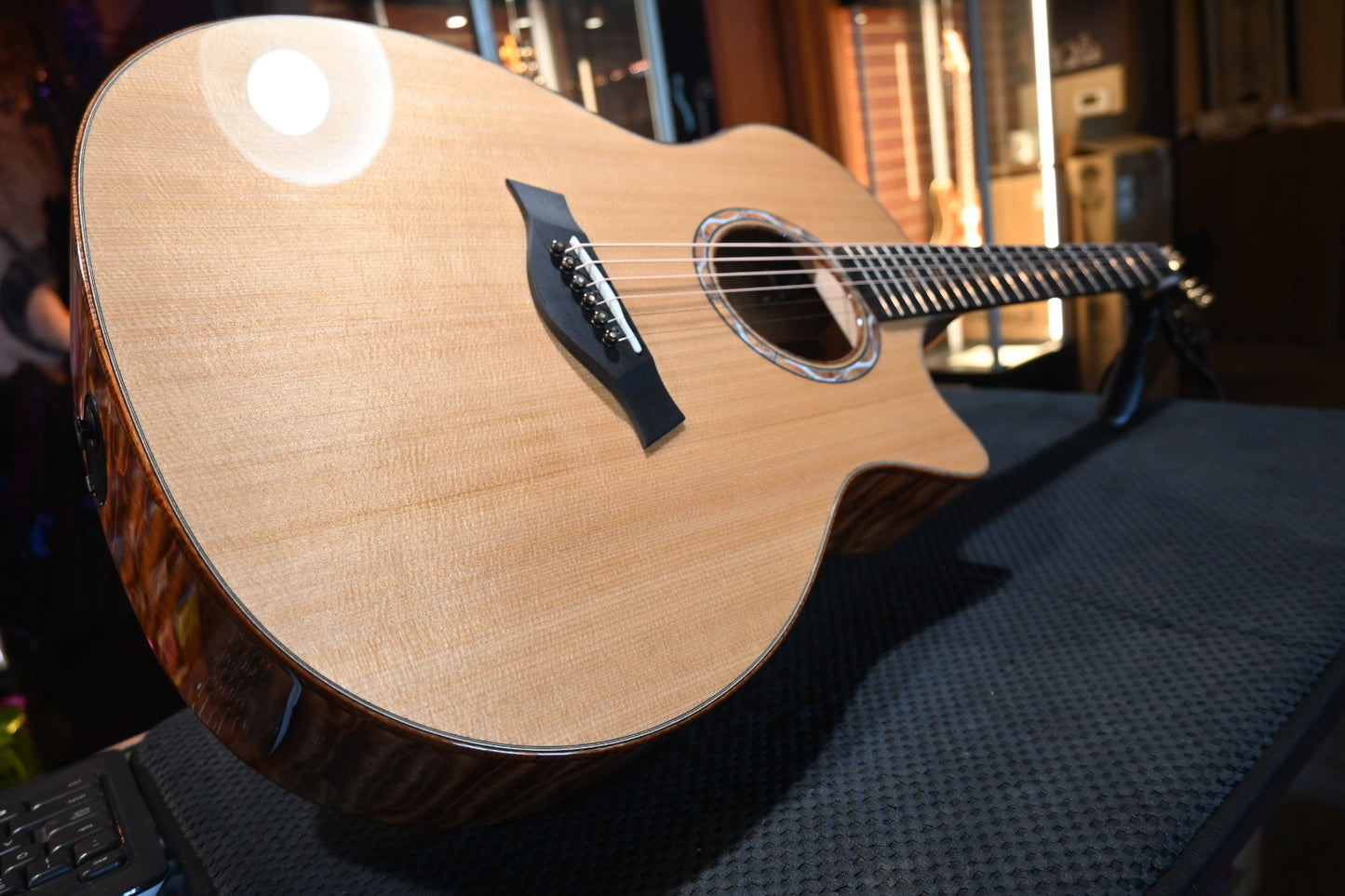 Taylor Custom GA Grand Auditorium Catch #2 Torrefied Sitka Spruce/Maple Guitar #3122 - Danville Music