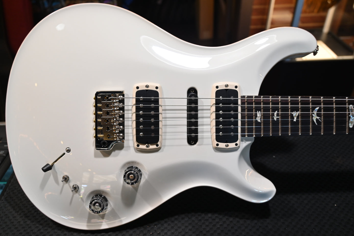 PRS Modern Eagle V - Antique White Guitar #0332 - Danville Music