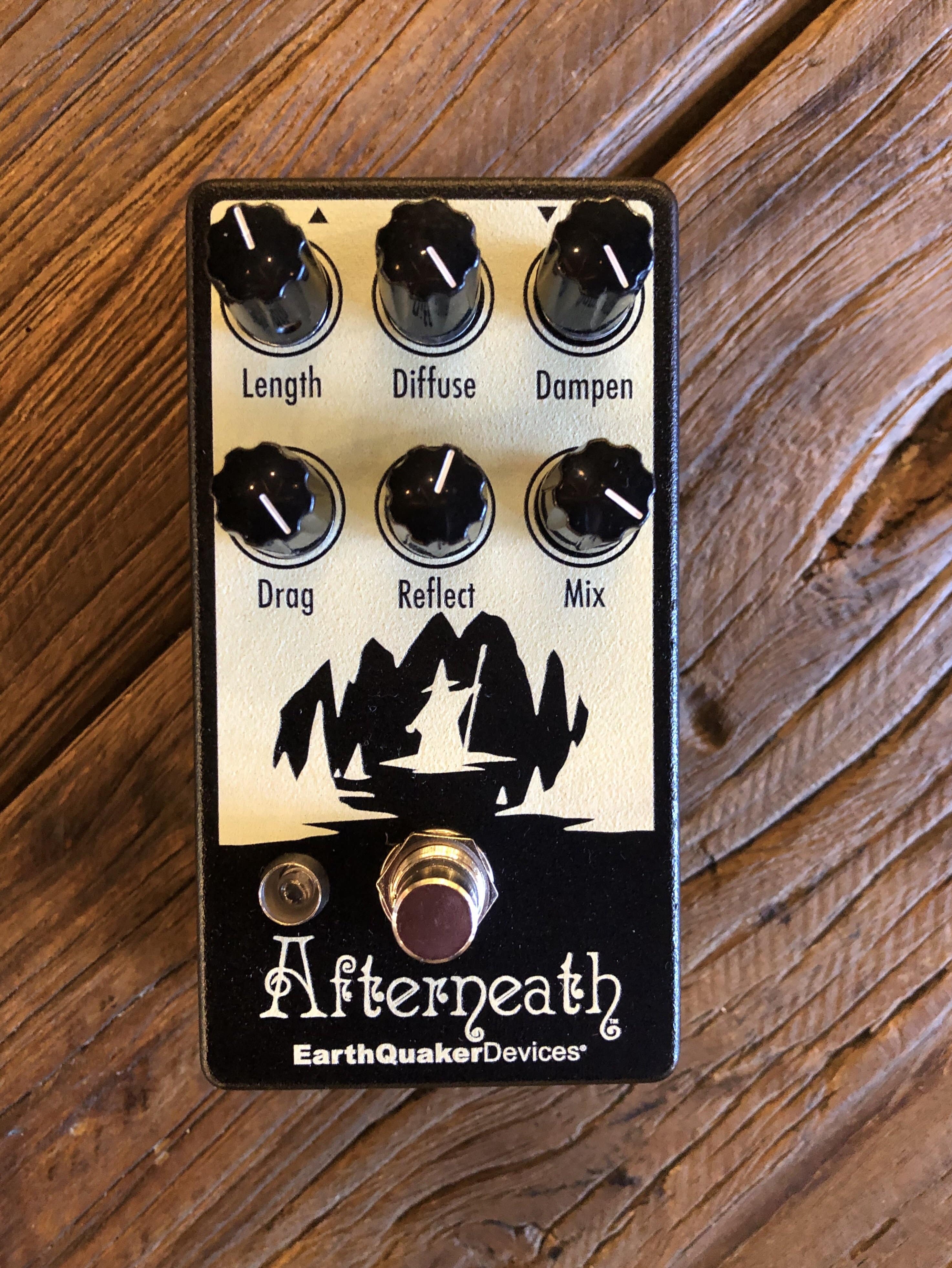 Earthquaker Devices Afterneath Otherworldly Reverberator