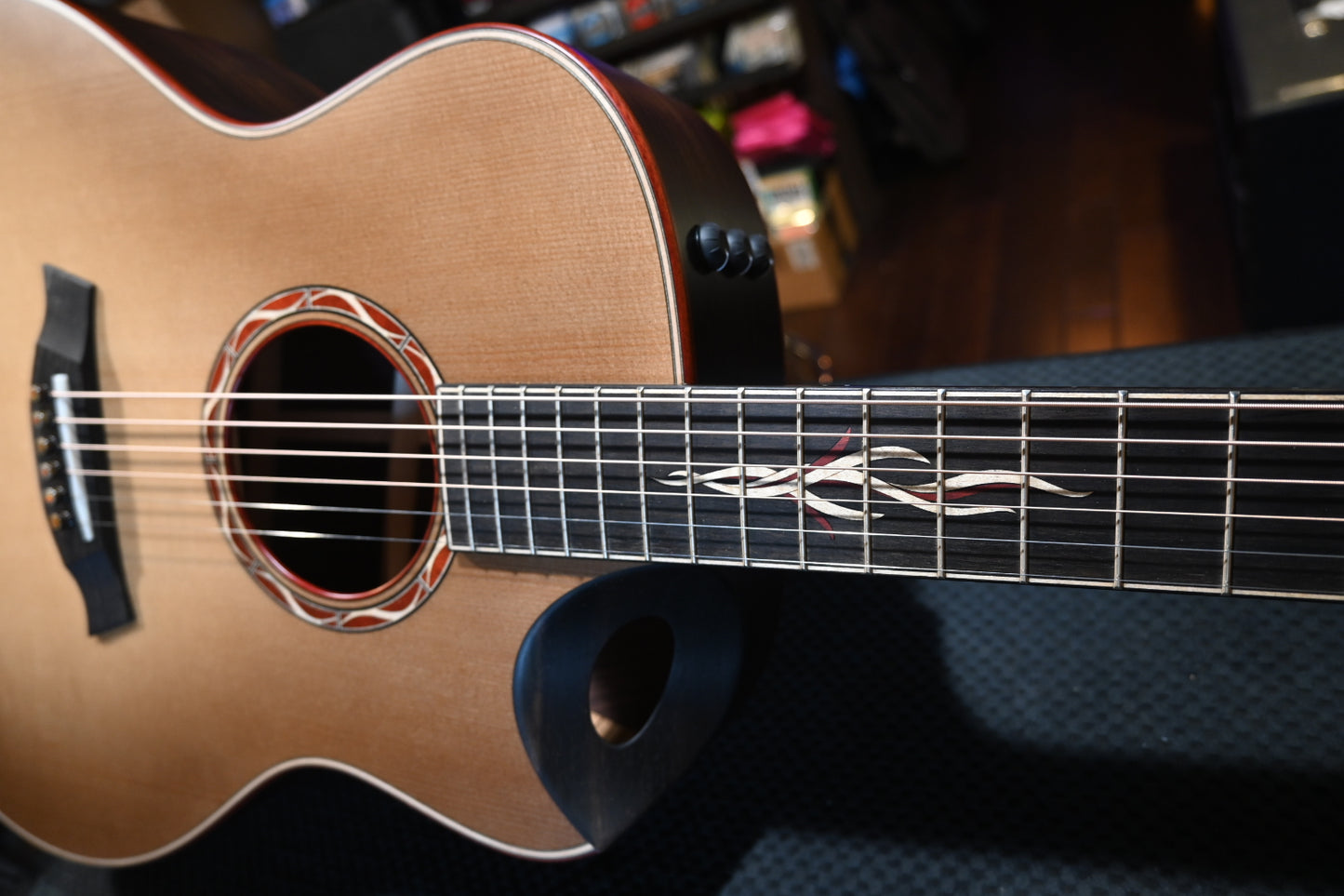Taylor Custom GS Grand Symphony Lutz Spruce/Indian Rosewood - Wild Honey Burst Guitar Catch #16 with a buy a GS Mini for $199 Promo! - Danville Music
