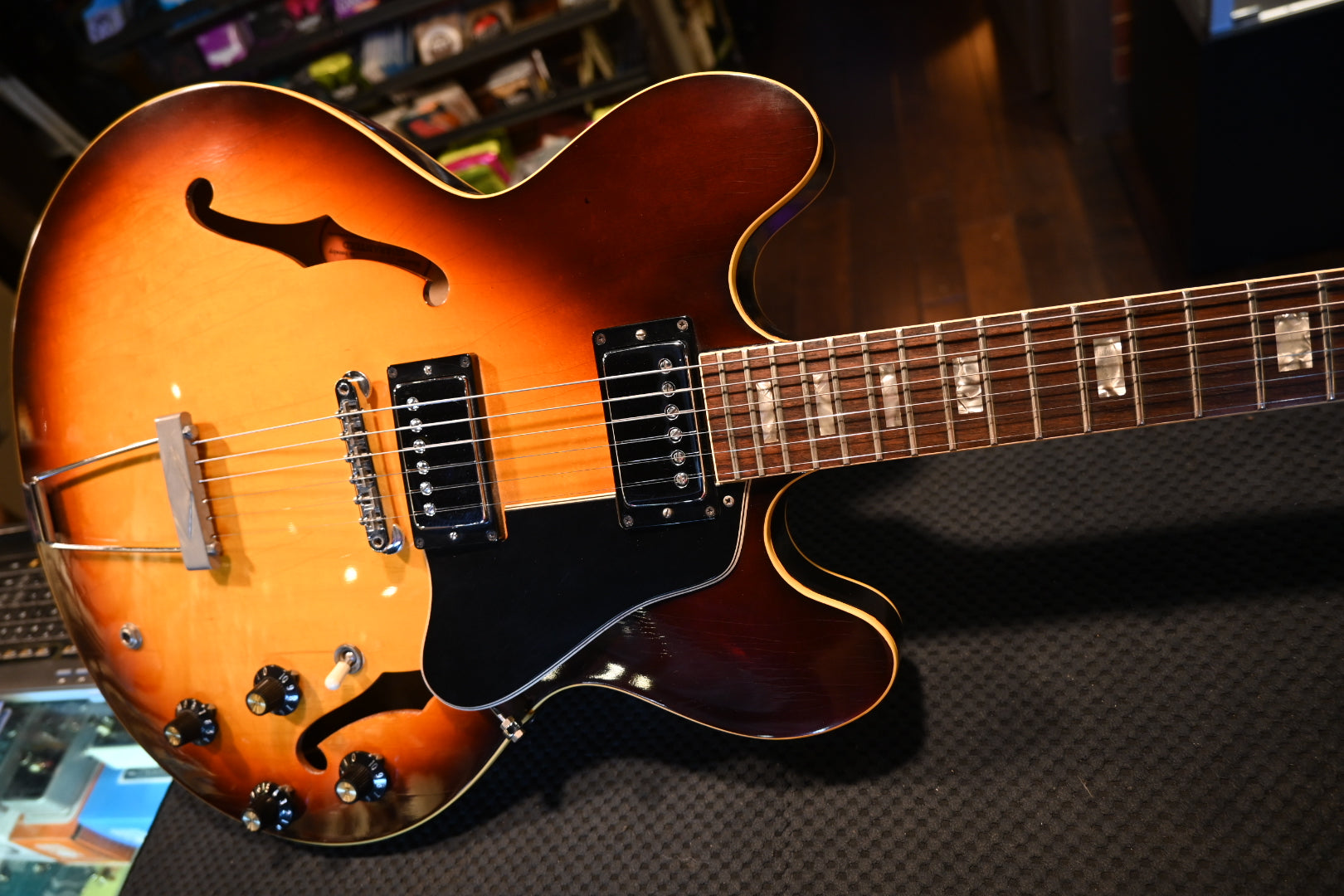 Gibson 1967 ES-335TD - Sunburst #065282 - Danville Music