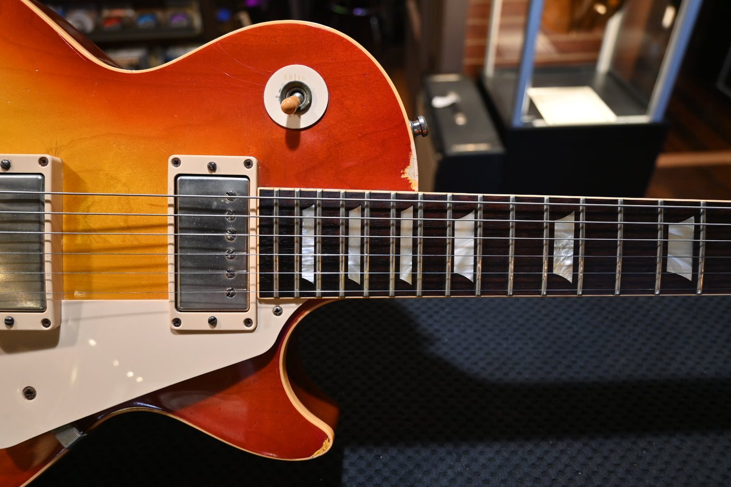 Gibson 2006 Custom Shop Les Paul ‘58 Re-Issue Plain Top Relic - Washed Cherry Sunburst Guitar #1617 - Danville Music