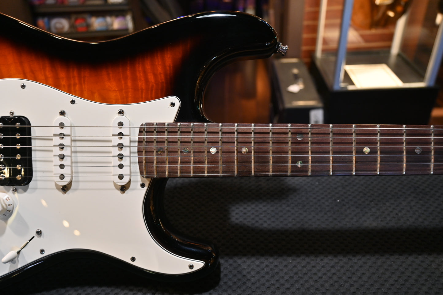 Fender Custom Shop DLX Stratocaster - Tobacco Burst Guitar #6190 - Danville Music