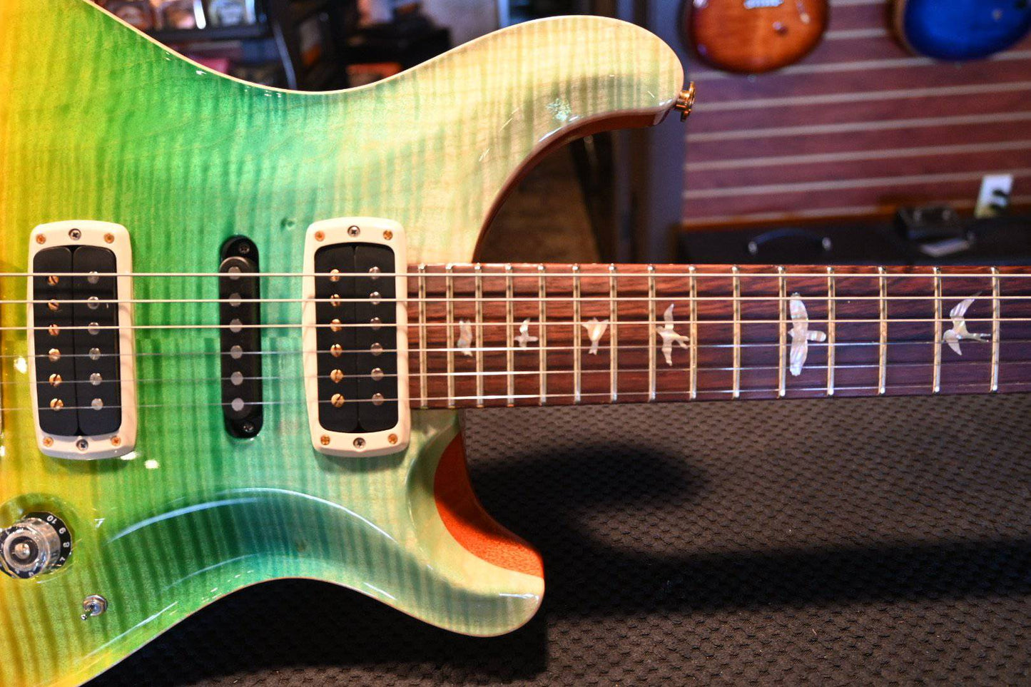 PRS Paul Reed Smith Experience 2020 Modern Eagle V LTD - Skittles Fade #2221 - Danville Music