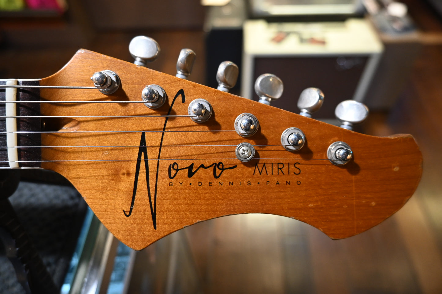 Novo Maple Top Miris JHH LTD - Amber Guitar #6531 - Danville Music