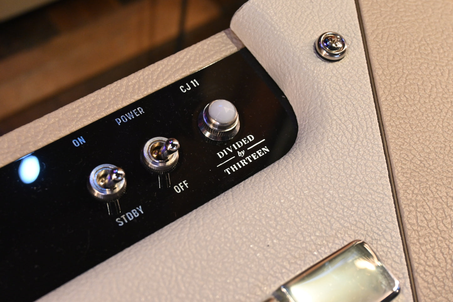 Divided by 13 CJ 11 Combo Amplifier - Vintage Vanilla