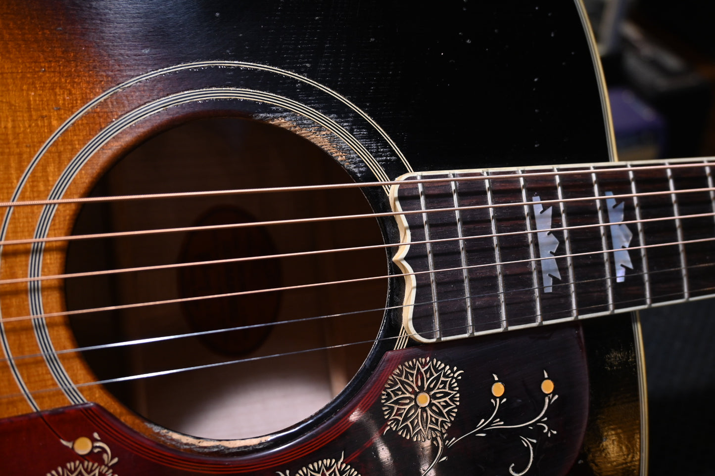 Gibson Custom Shop 1957 SJ-200 Murphy Lab Light Aged - Vintage Sunburst Guitar #4001