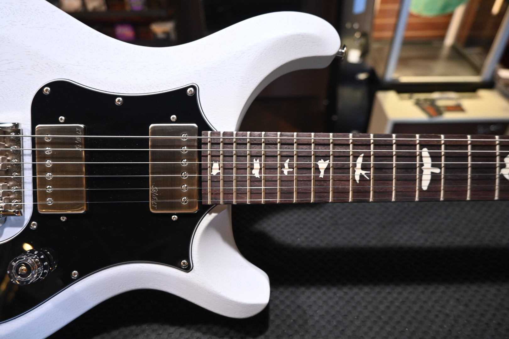PRS S2 Standard 24 Satin 2025 - Pearl White Guitar #2058 - Danville Music