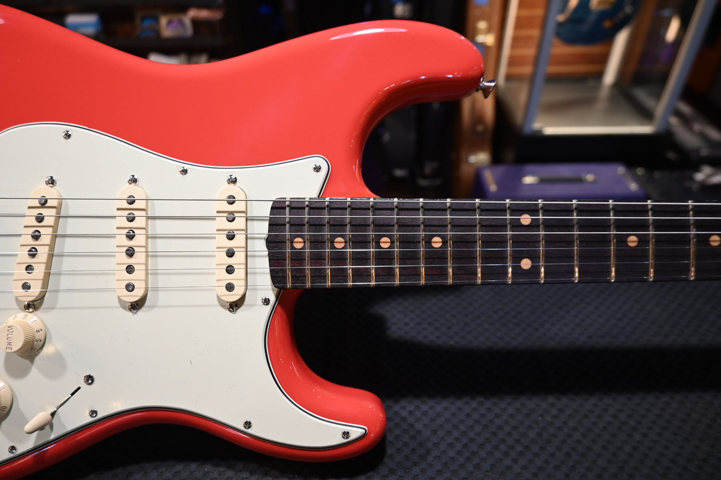 Fender Dealer Exclusive American Vintage II 1961 Stratocaster - Fiesta Red Guitar #8032