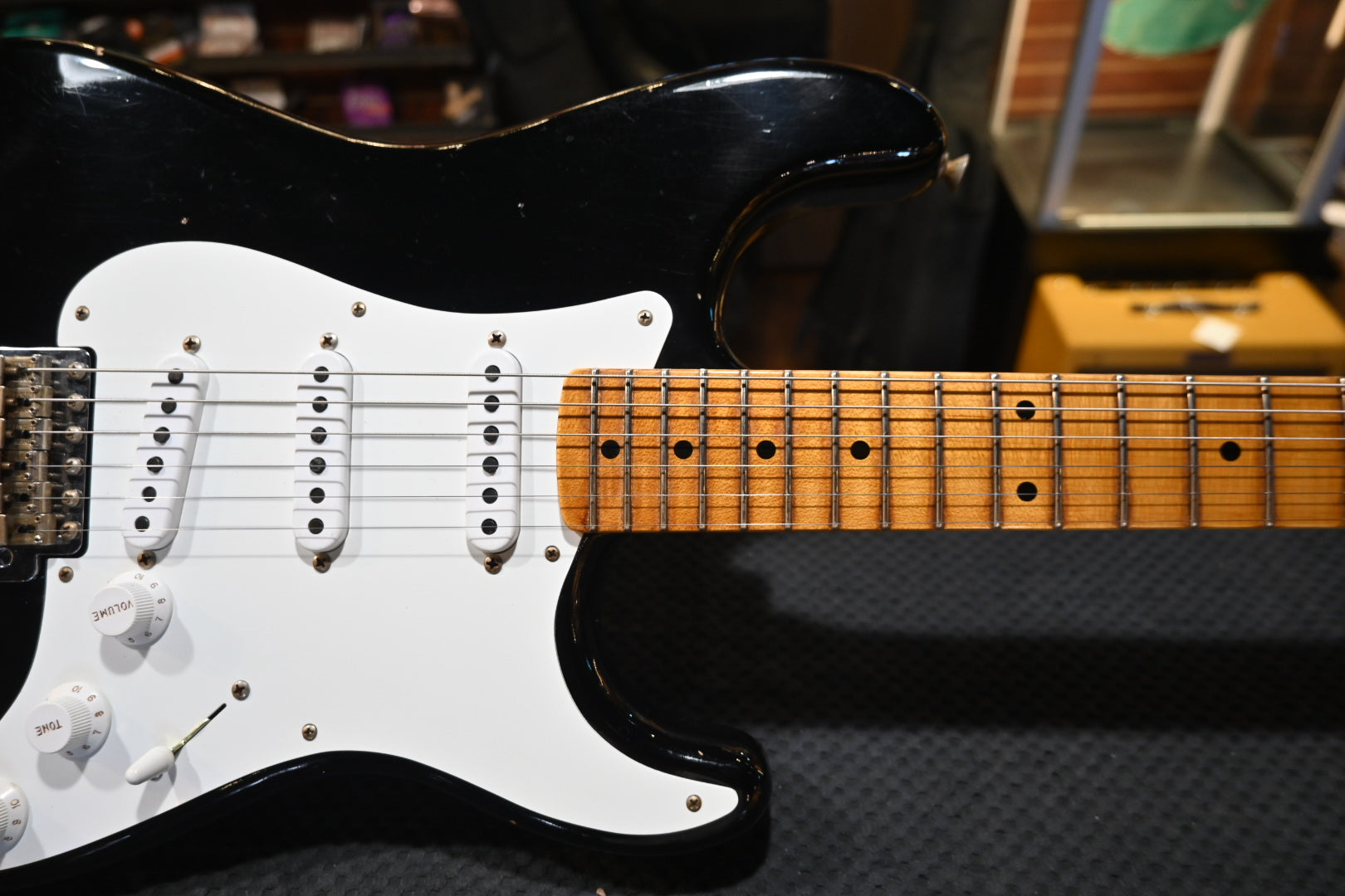 Fender Custom Shop 1955 Stratocaster Journeyman 2025 - Black Guitar #5969 - Danville Music