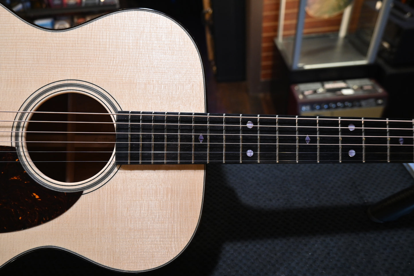 Martin Custom Shop OM-18 2022 Sitka Spruce/Mahogany Guitar #0695 - Danville Music