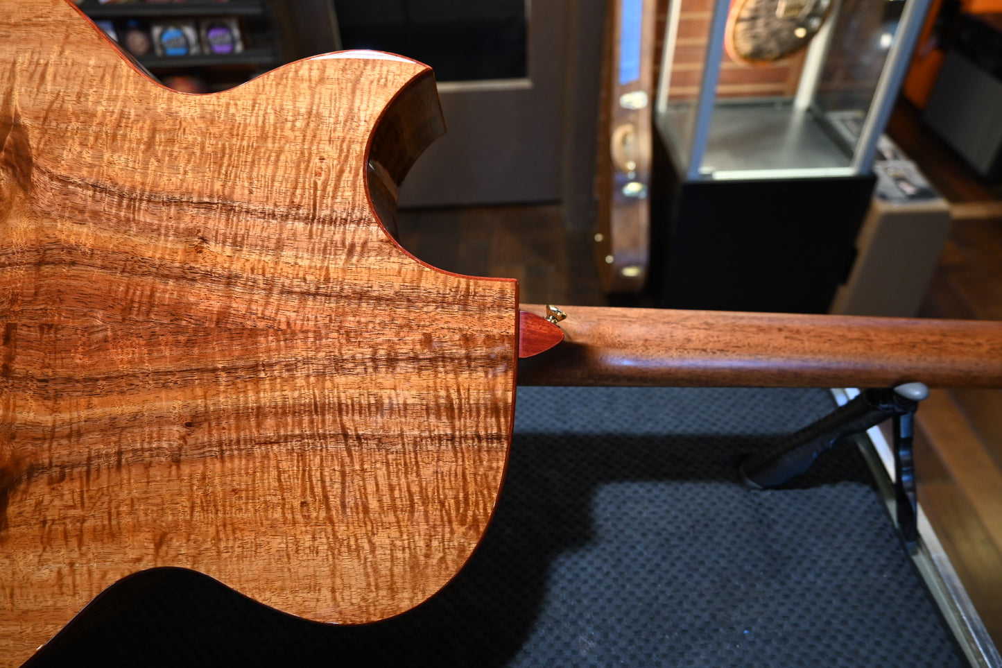 Taylor Custom Jumbo Koa/Koa Catch #6 - Natural Guitar #6092