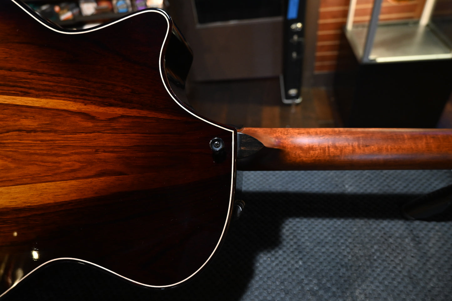 Taylor Builder’s Edition 814ce 2025 Sinker Redwood/Honduran Rosewood - Kona Edgeburst Guitar #5035