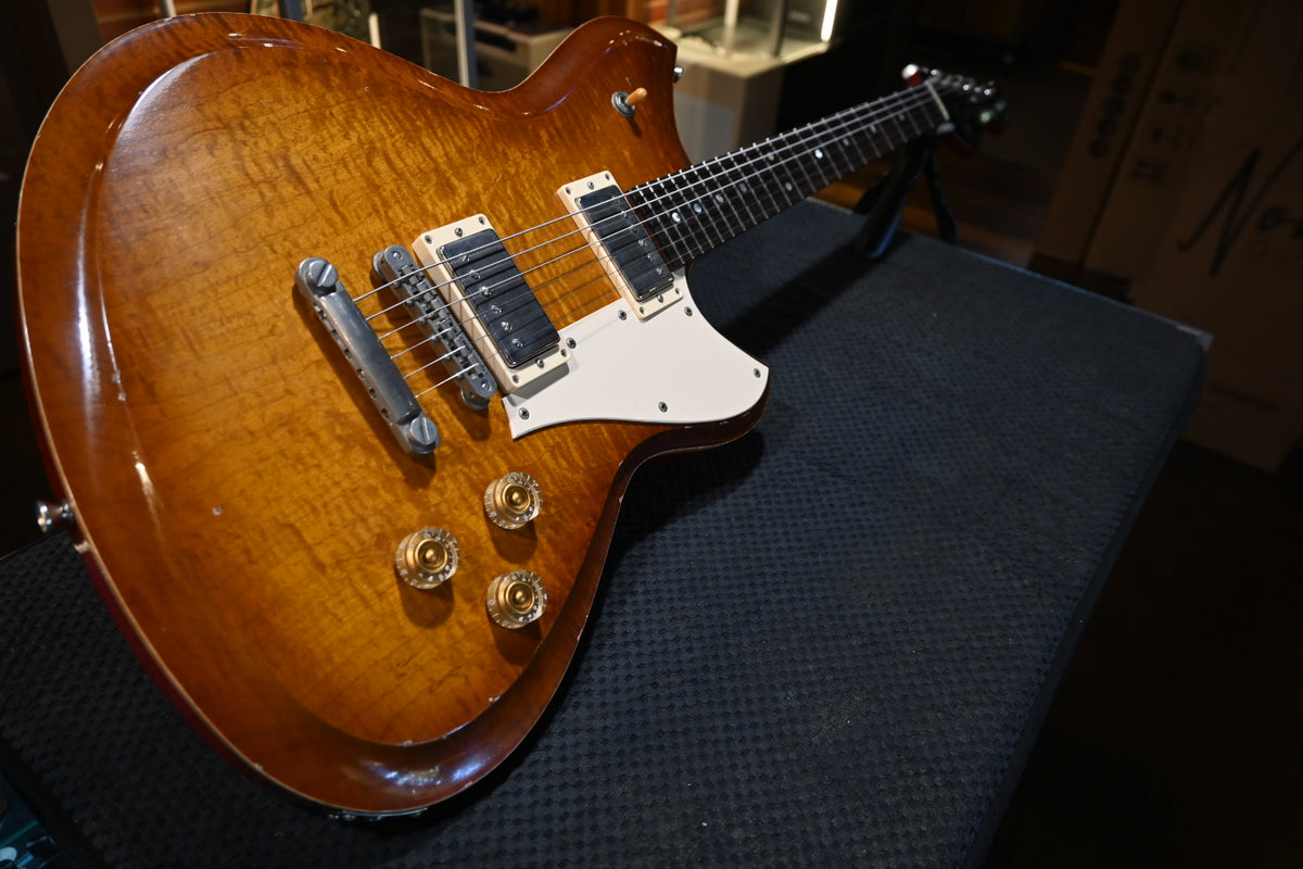 Novo Chambered Serus H2 Dealer Limited - Faded Tea Burst Guitar #1363