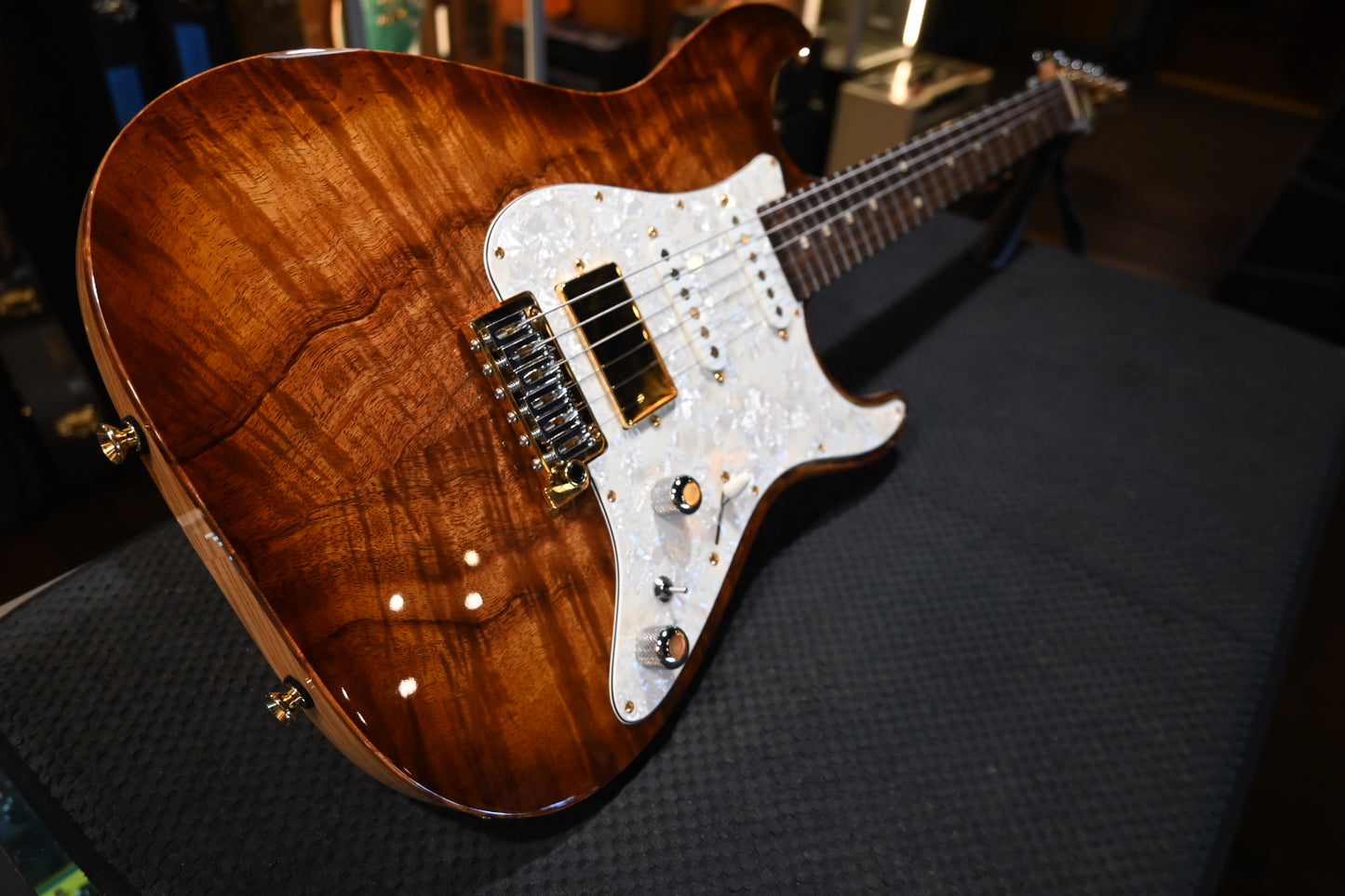 Tom Anderson Drop Top Classic 2023 - Tobacco Shaded Edge Burst Guitar #923P - Danville Music