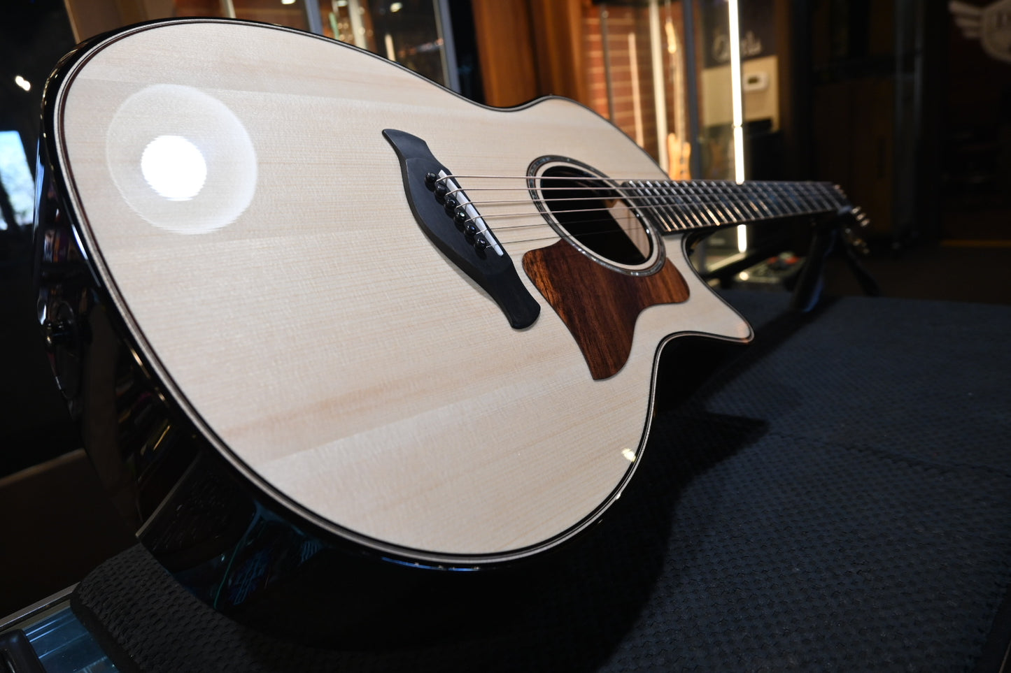 Taylor Builder’s Edition 814ce Adirondack/Rosewood 2026 - Natural Guitar #5057 - Danville Music