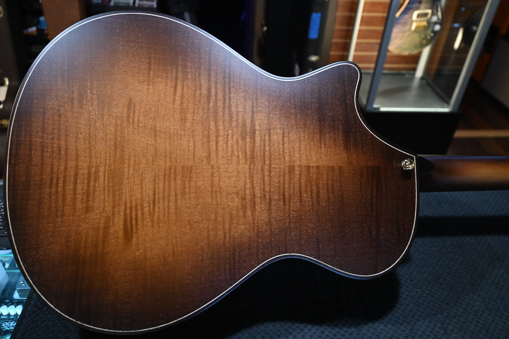 Taylor Builder’s Edition 652ce 2024 - Wild Honey Burst Guitar #4091 - Danville Music