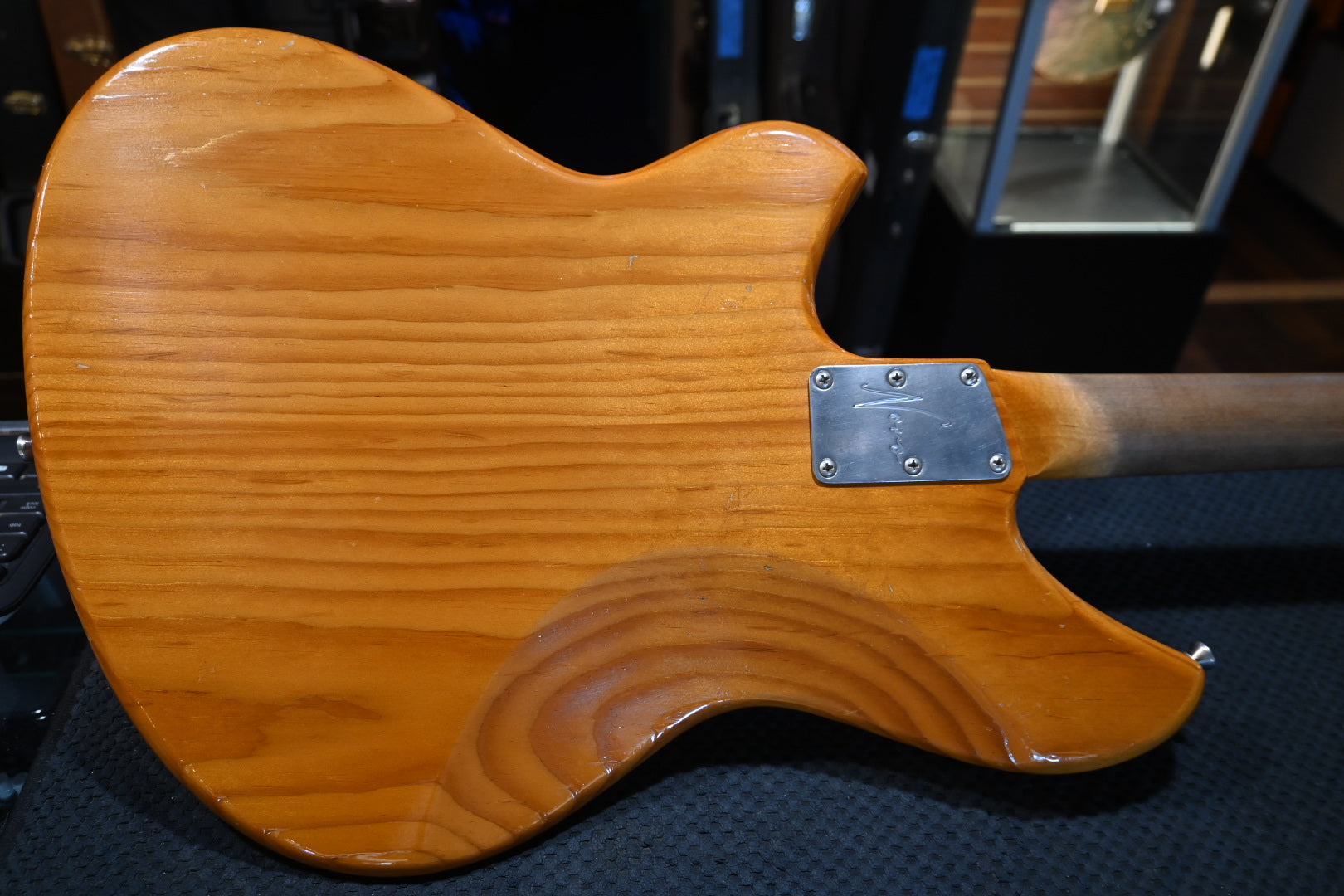 Novo Nucleus Ivorus Bass - Amber Bass #5415 - Danville Music