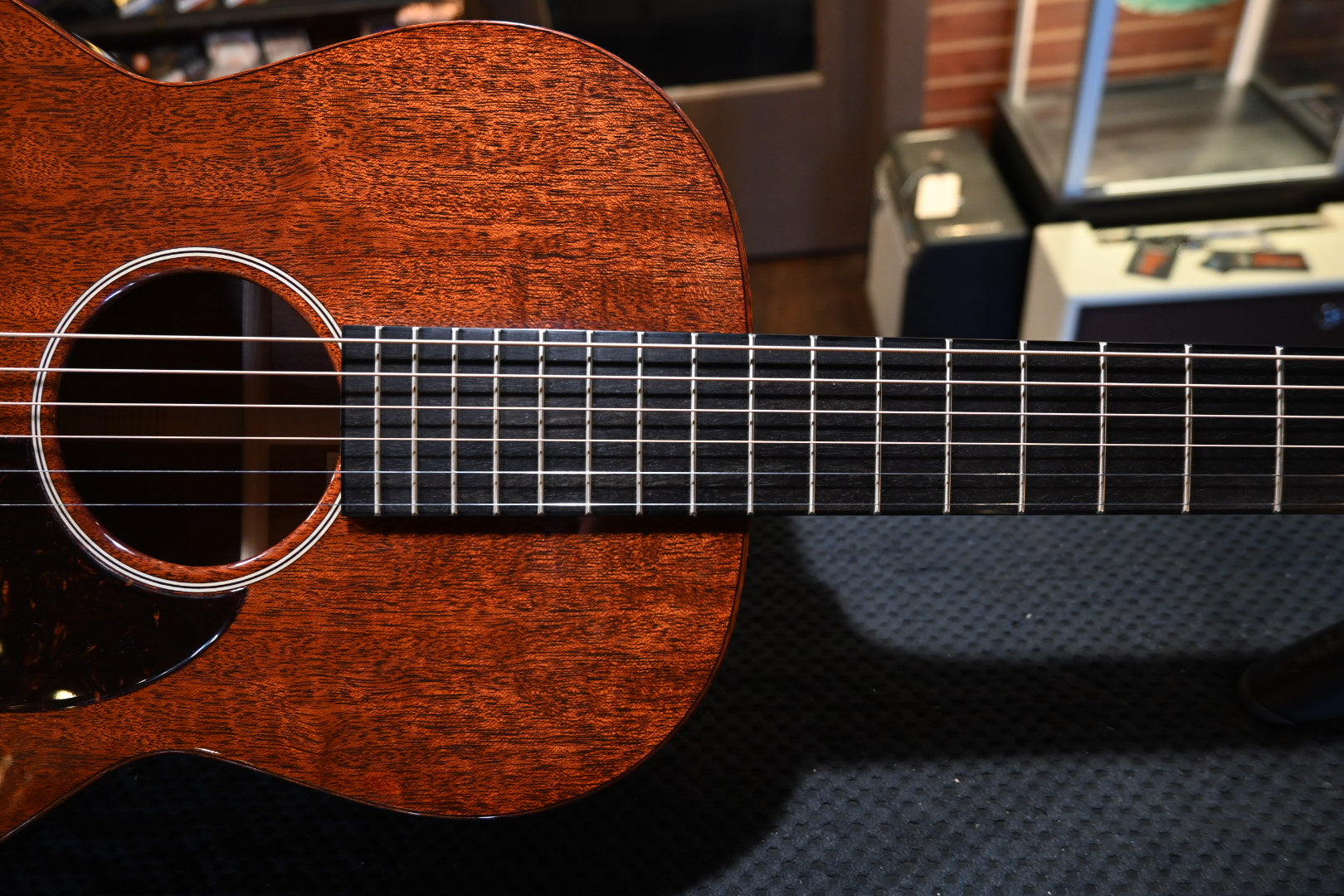 Santa Cruz 1929 00 50th Anniversary Limited Edition Mahogany/Mahogany Guitar #1362 - Danville Music