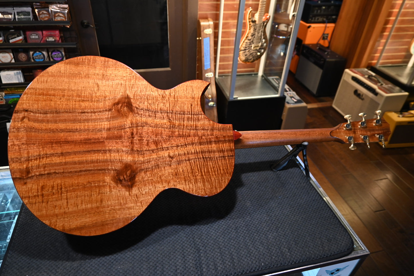 Taylor Custom Jumbo Koa/Koa Catch #6 - Natural Guitar #6092