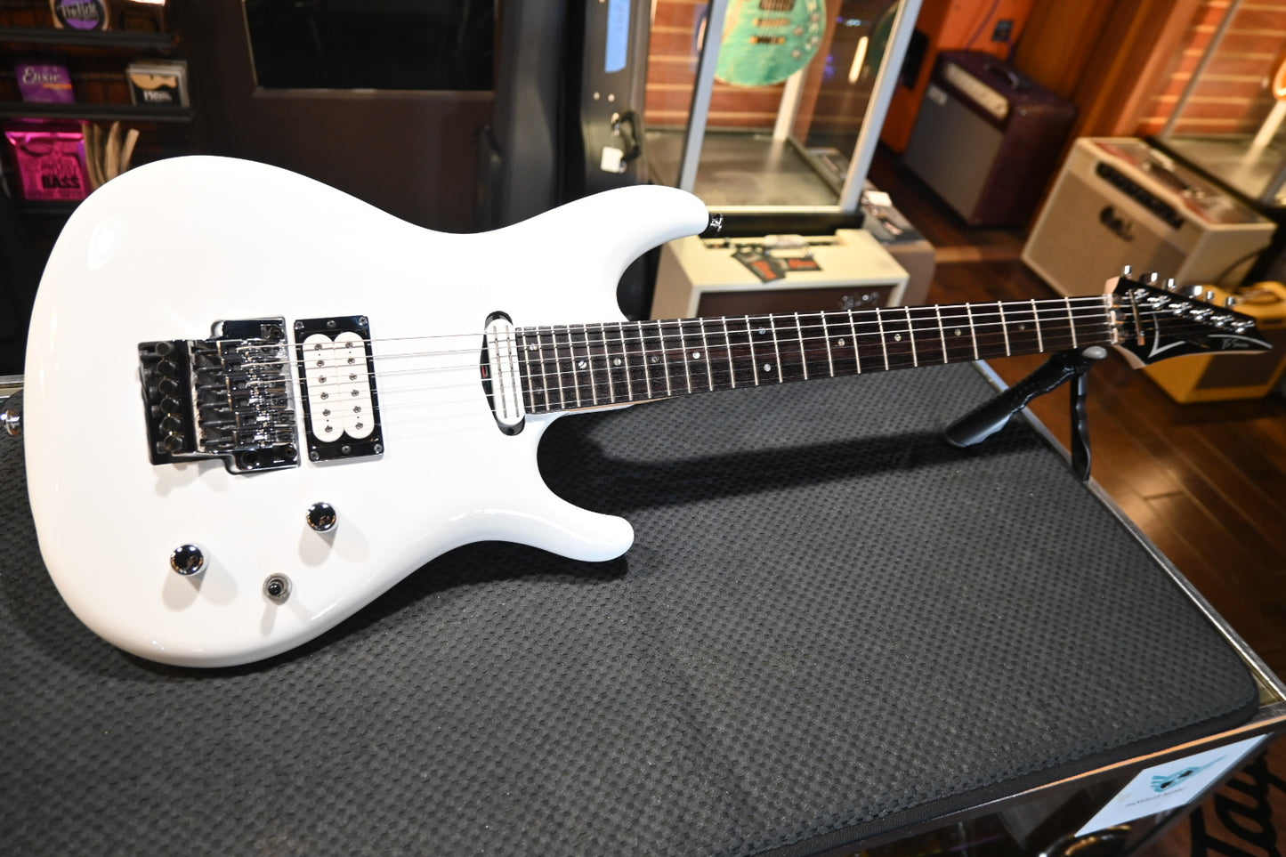 Ibanez Joe Satriani JS2400 2013 - White Guitar #3137 - Danville Music