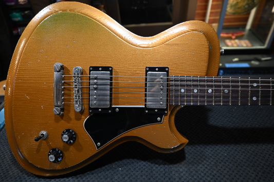Novo Solus H2 - Gold Top Gold Guitar #6987