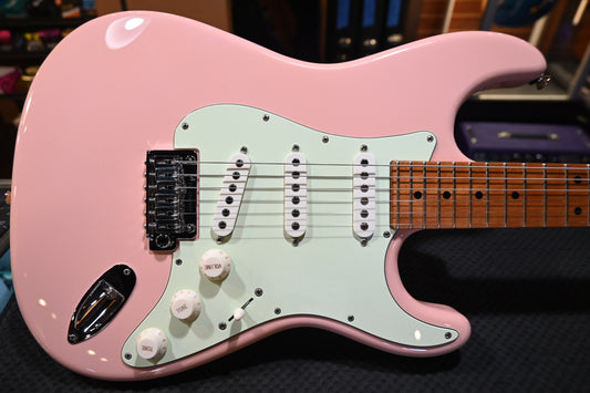 Tom Anderson Icon Classic Shorty Primavera - Shell Pink Guitar #825M - Danville Music