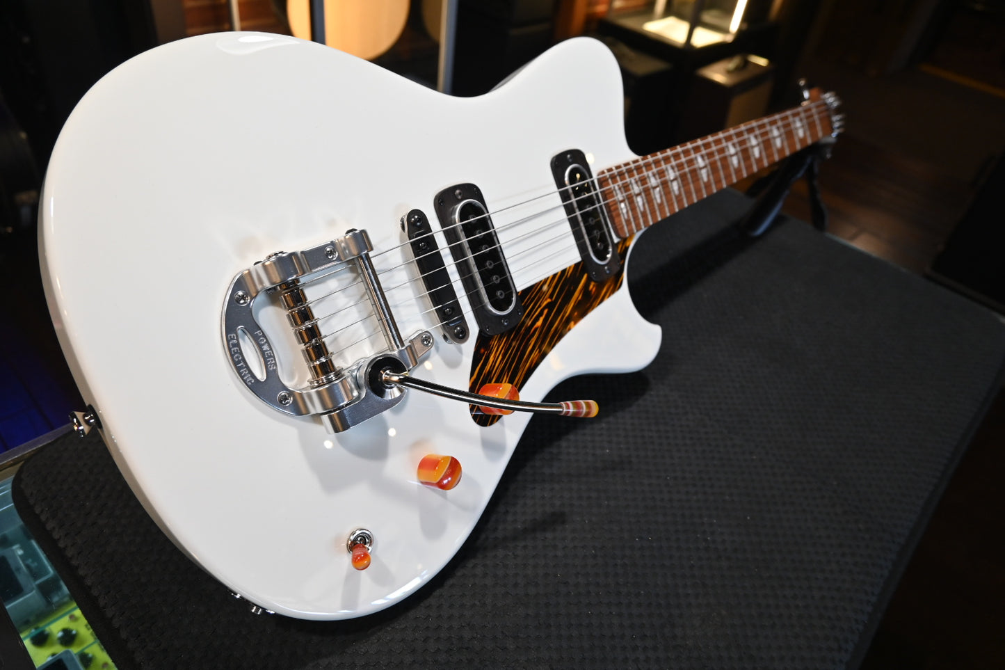 Powers Electric A-Type PF42 - Moonlight White Guitar #A840