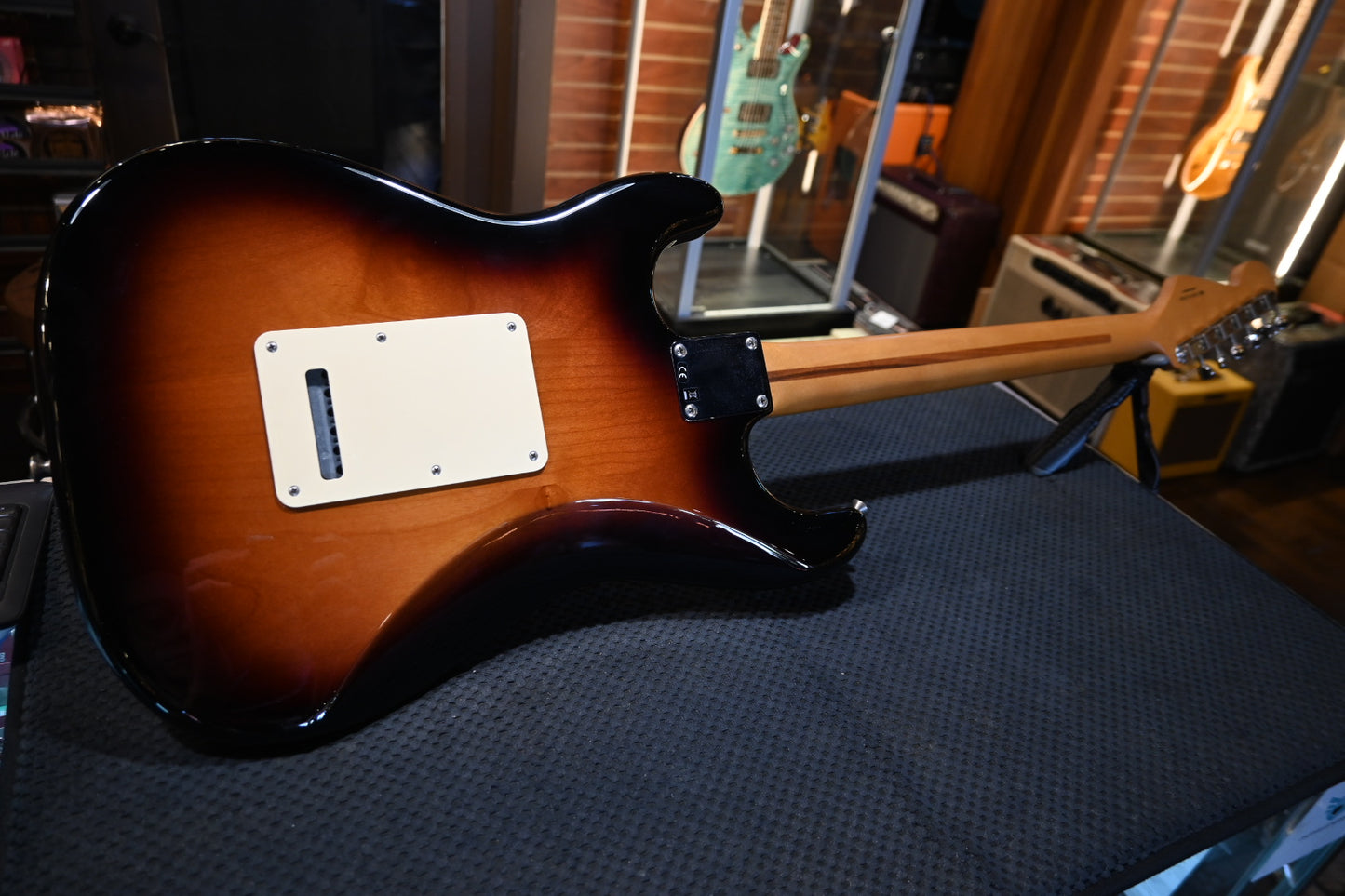 Fender Vintera Stratocaster 2019 - 3-Tone Sunburst Guitar #3920 - Danville Music