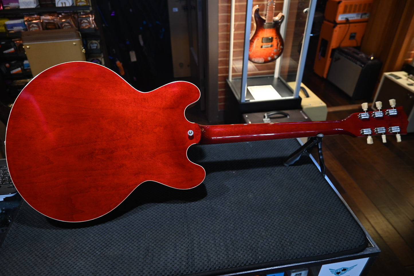 Gibson ES-335 - ‘60s Cherry Guitar #0016 - Danville Music