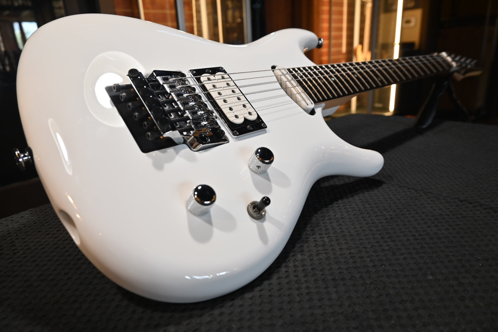 Ibanez Joe Satriani JS2400 2013 - White Guitar #3137 - Danville Music