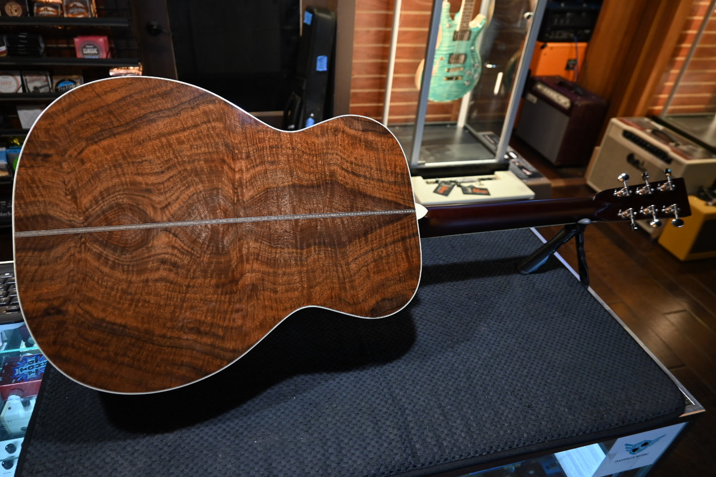 Santa Cruz OM Moon Spruce Bear Claw/Figured Walnut - Georgia Peach Guitar #6242 USED - Danville Music