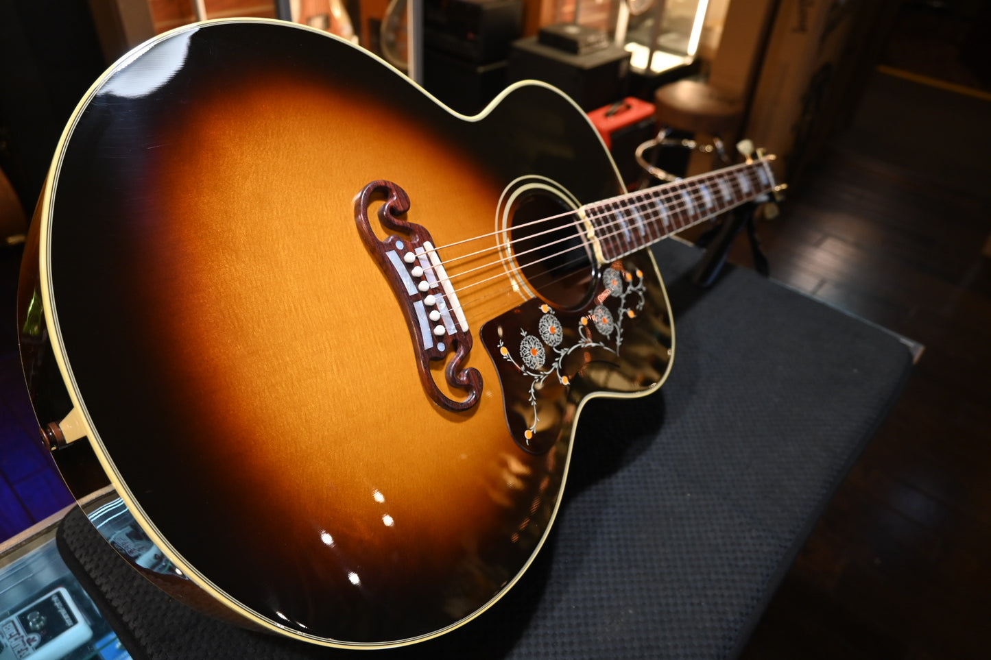 Gibson SJ-200 Original - Vintage Sunburst Guitar #4025