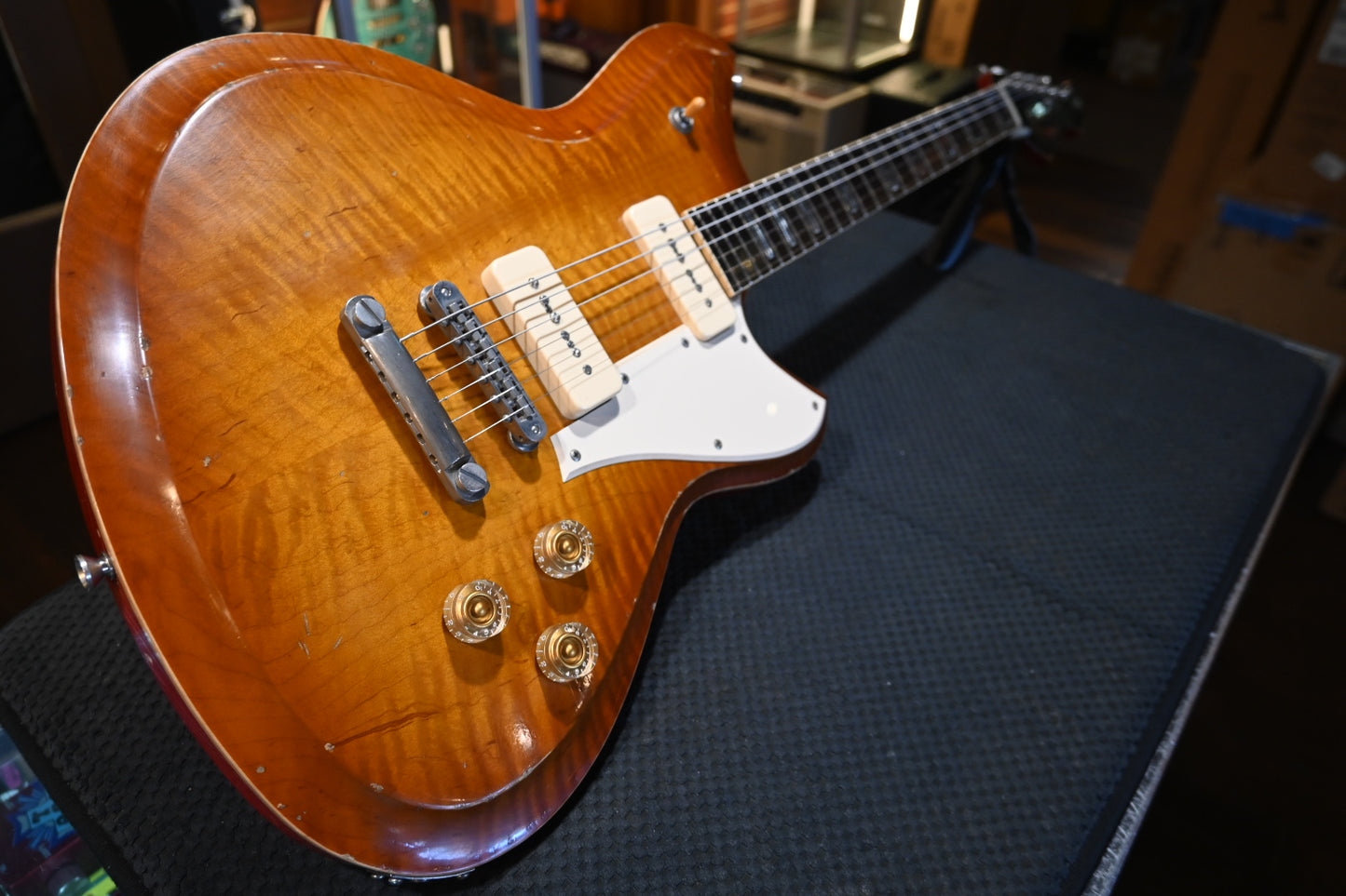 Novo Chambered Serus P2 Dealer Limited - Faded Tea Burst Guitar #5685